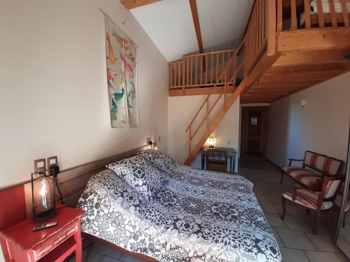 Bed and Breakfast Le Grand Noyer Ambronay Exteriér fotografie
